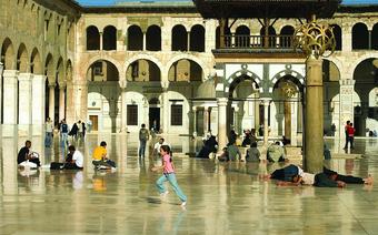 Meczet Umajjadów miał być największą świątynią islamu. Po wielu zniszczeniach i pożarach w XIX w. zo