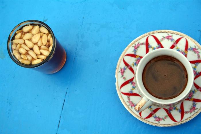 Sidi Bou Said 5, czarna kawa i mietowa herbata