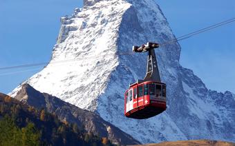 Ośnieżony Szczyt Matterhorn