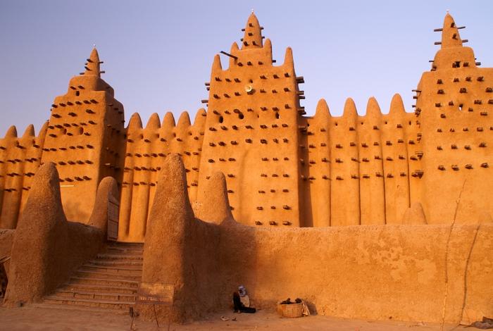 Wielki Meczet w Dżenne w środkowym Mali