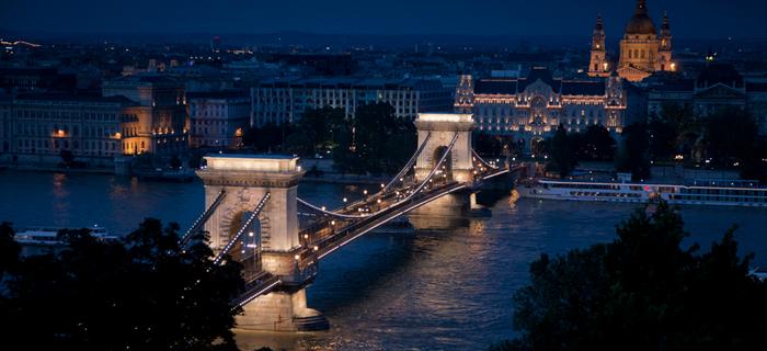 Most Łańcuchowy im. Istvana Szechenyiego