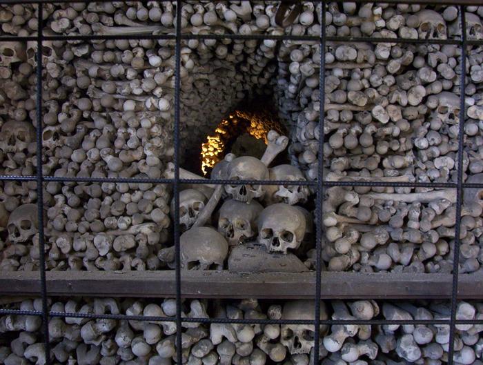 Kutna Hora - kaplicza czaszek