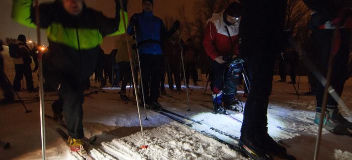 biegówki nocą narty