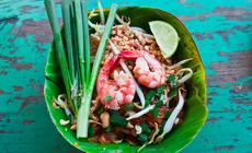 Jedzenie tajskie z krewetkami