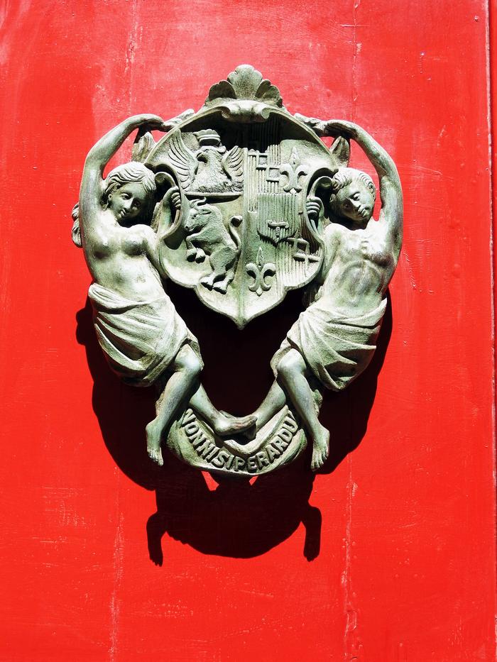 Malta - kołatka w Mdinie