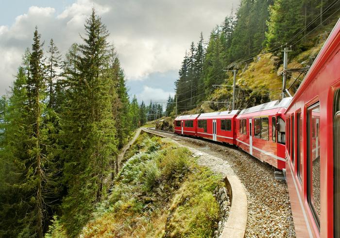 Pociąg z Włoch do Szwajcarii