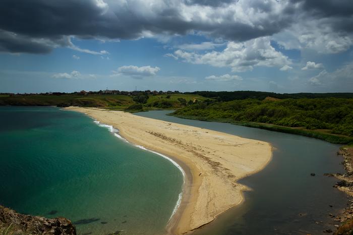 Plaża we wsi Sinemorec