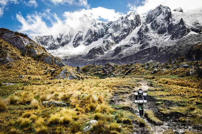 Trasa trekkingu Santa Cruz prowadzi przez Park Narodowy Huascaran