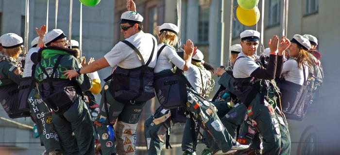 Finlandia, zabawa podczas święta Vappu w Hhelsinkach