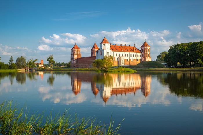 Białoruś, zamek w Mirze