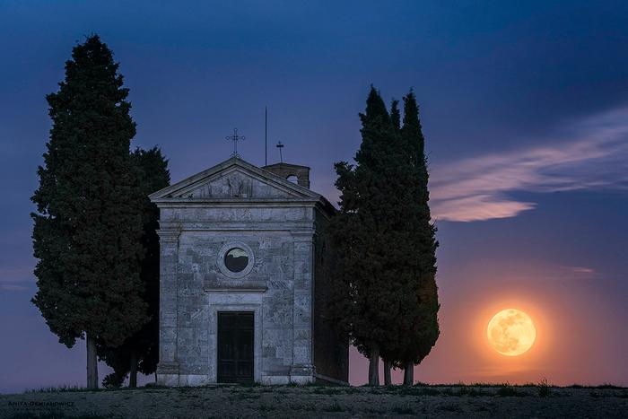 Cappella della Madonna di Vitaleta znana jest ze swojej fotogeniczności