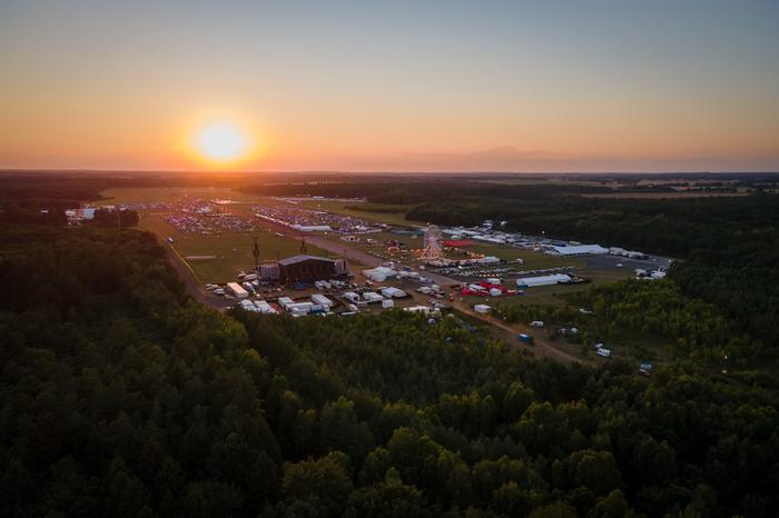 Pol'and'Rock na lotnisku Makowice- Płoty. Co zobaczyć przy okazji najpiękniejszego festiwalu świata?