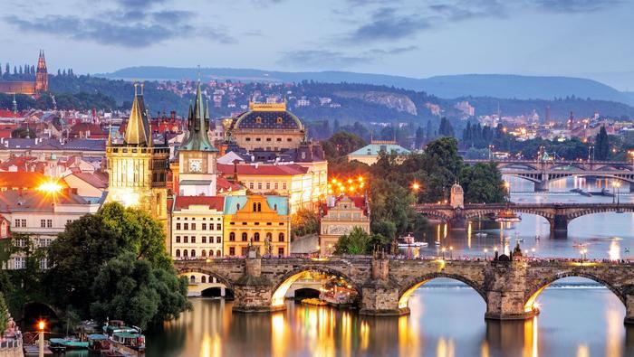 Czechy. Praga urzeka wieczorową porą