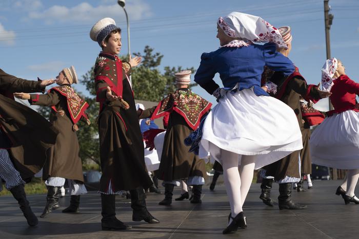 Festyn Kultury Polskiej Ziemi Trockiej – pomost łączący kultury i pokolenia